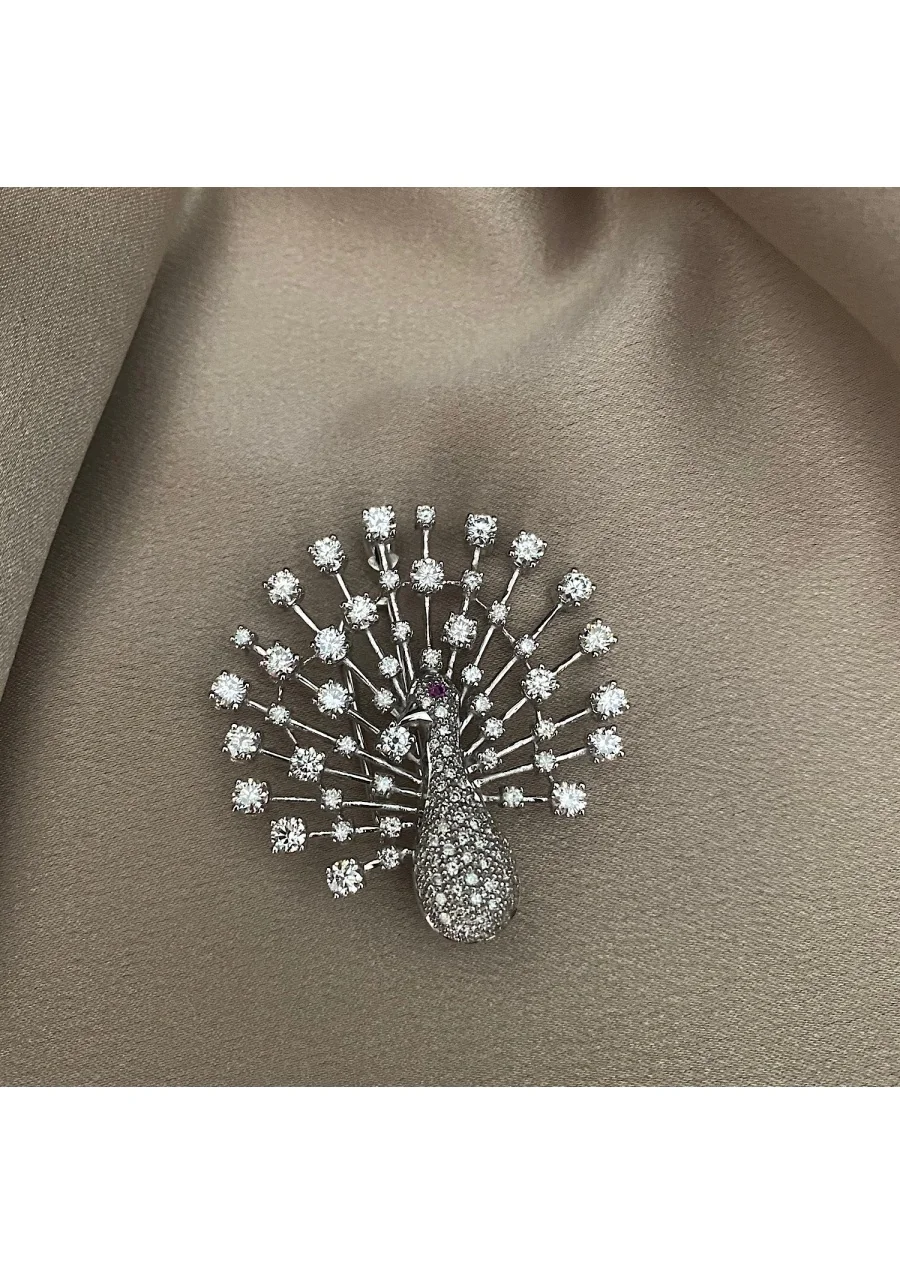 Broche PITTI PEACOCK en oro blanco de 18K y diamantes|Luxury By GODIAM|Godiam Alta Joyería