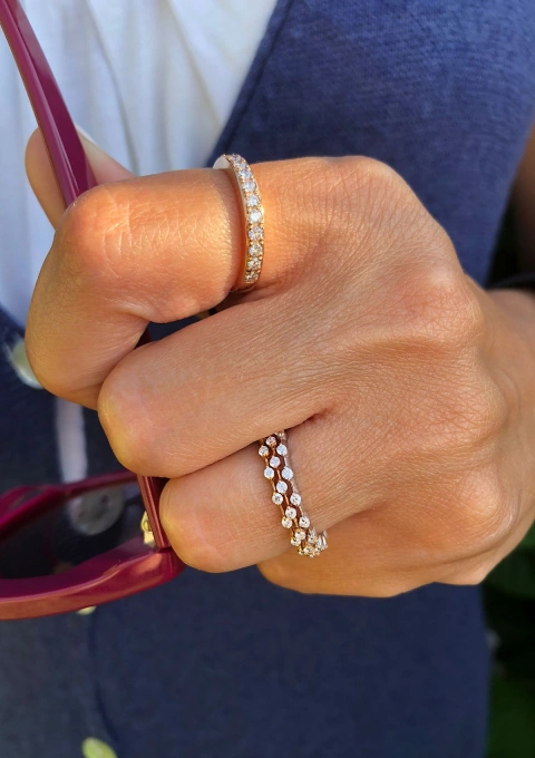 Anillo media alianza CONSTELLATION en oro amarillo de 18K y diamantes|Anillos de Diamantes|Godiam Alta Joyería