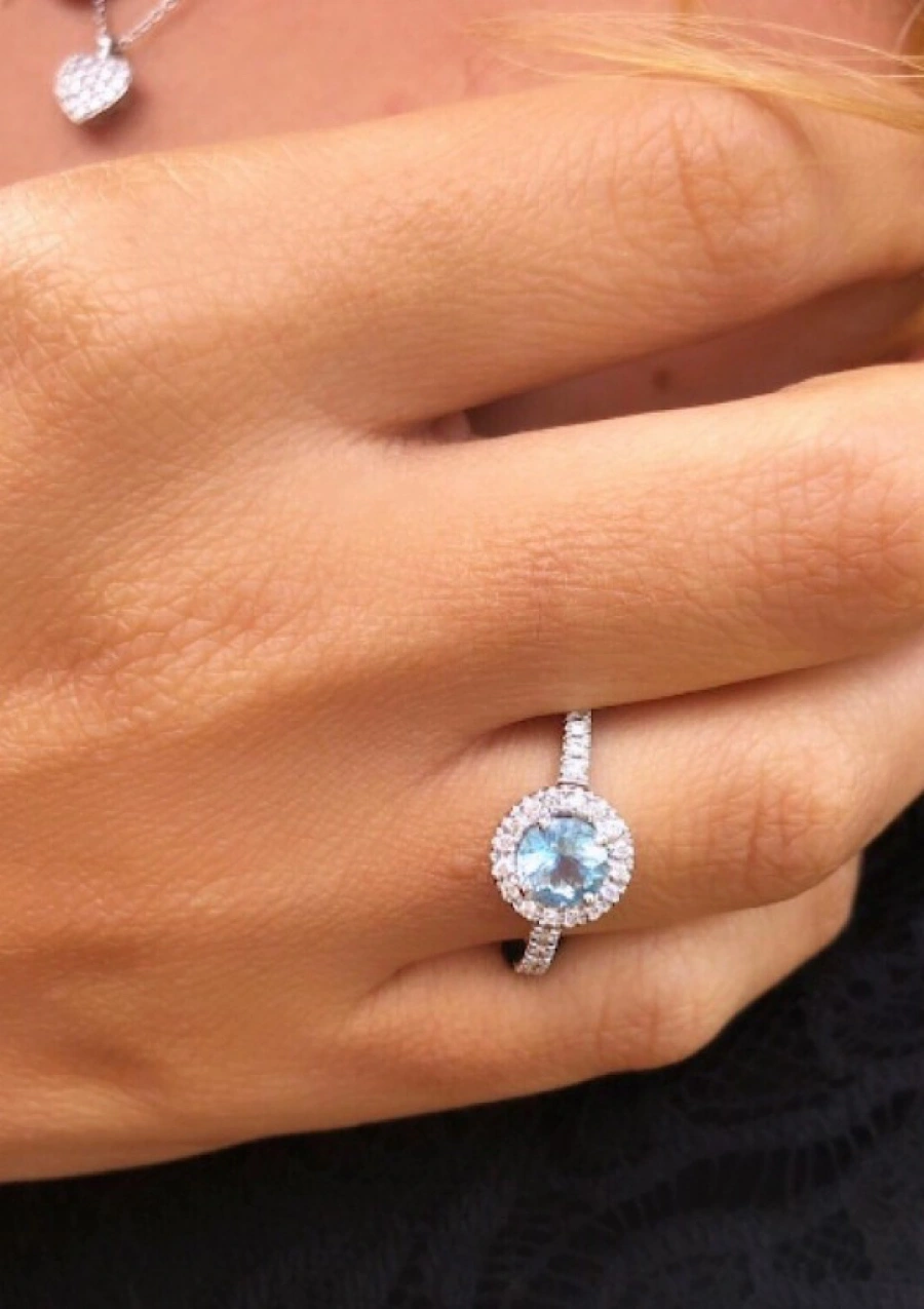 AMALFI 18K white gold with diamonds and aquamarine ring.