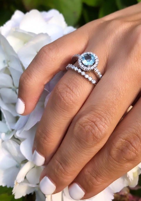 AMALFI 18K white gold with diamonds and aquamarine ring.