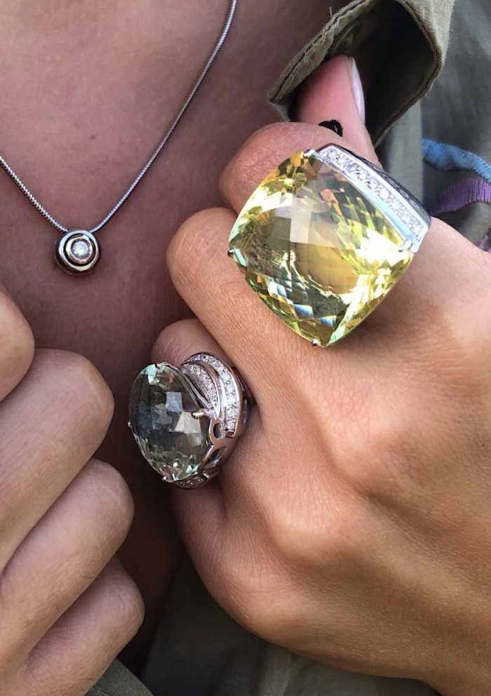 Anillo maxi KATERINA en oro blanco de 18K con diamantes y cuarzo limón|Anillos con Otras Gemas Naturales|Godiam Alta Joyería