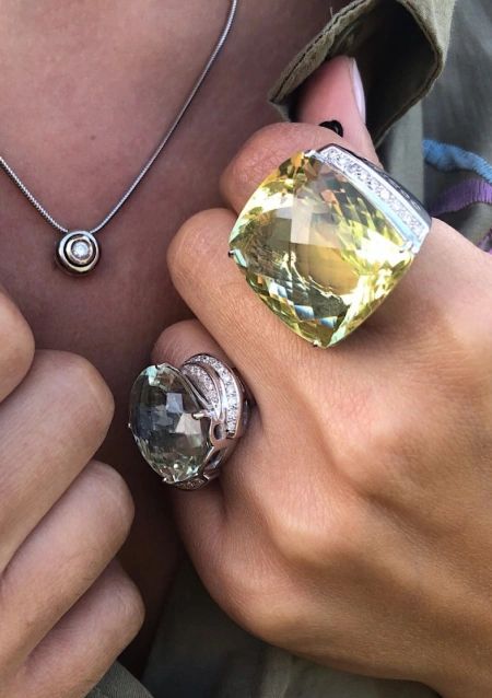 Anillo maxi KATERINA en oro blanco de 18K con diamantes y cuarzo limón|Anillos con Otras Gemas Naturales|Godiam Alta Joyería