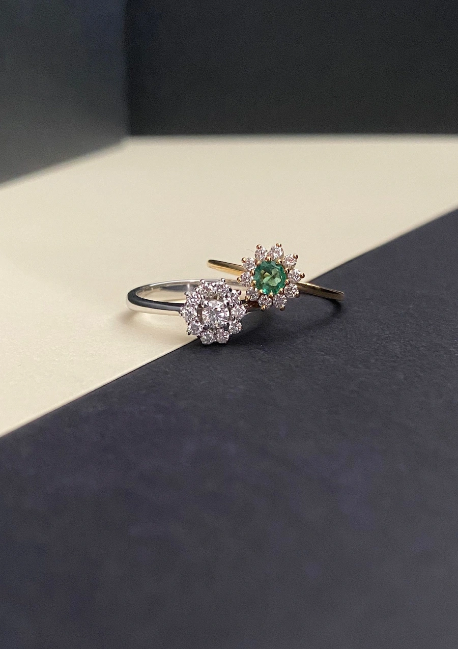 Bague SANDRA or blanc 18 carats diamants taille brillant.