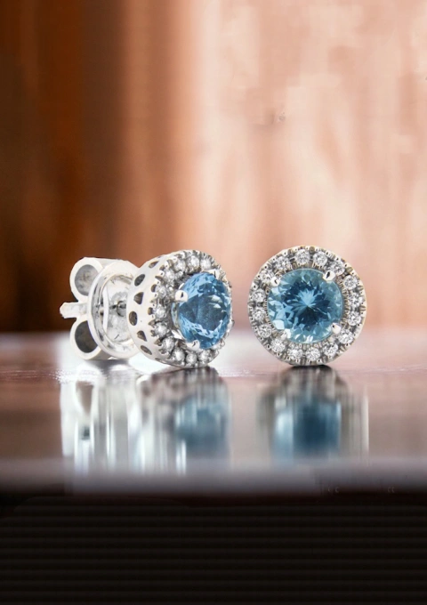 AMALFI 18K white gold earrings with diamonds & aquamarines.