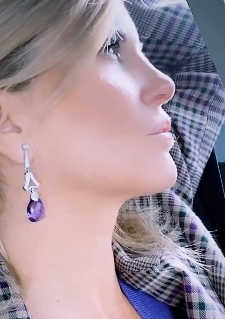 Pendientes largos EIFFEL en oro blanco 18K con diamantes y amatistas