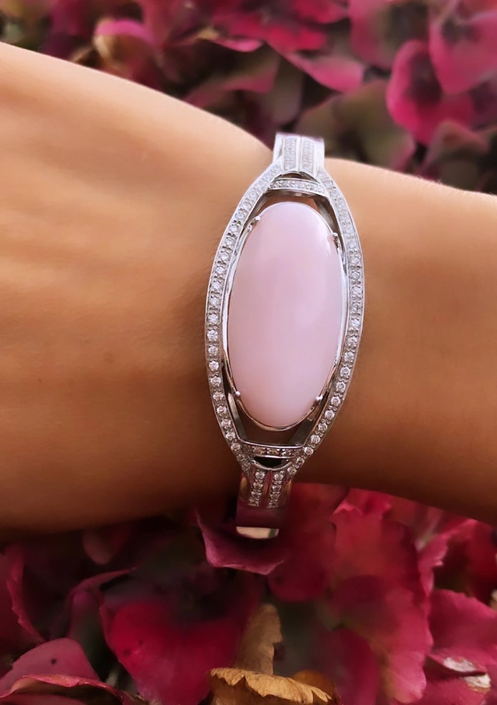 Pulsera DONOSTIA en oro blanco de 18K con diamantes y ópalo rosa