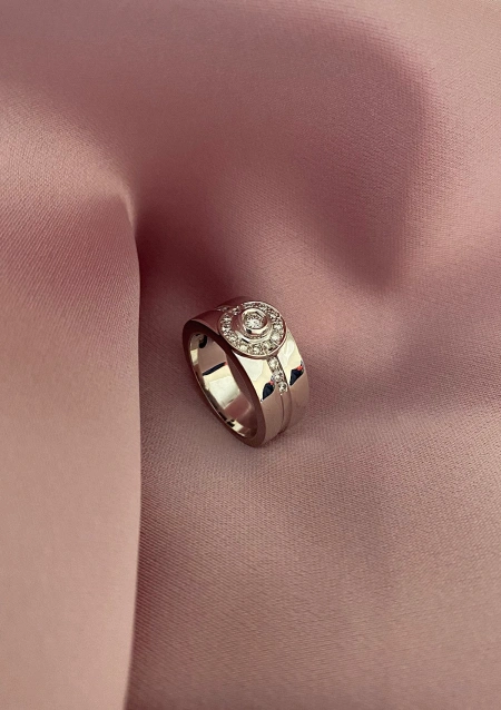 Anillo CORINTHIA en oro blanco de 18 quilates con diamantes