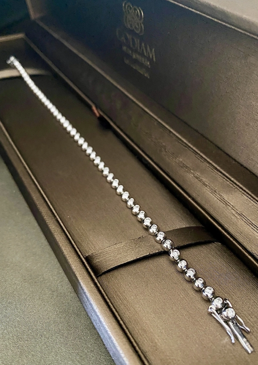 Pulseira riviêre ST. MORITZ em ouro branco de 18K com diamantes