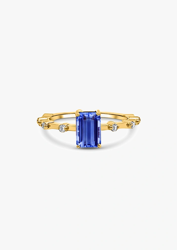 MIRANDA 18K yellow gold with diamonds and tanzanite ring.