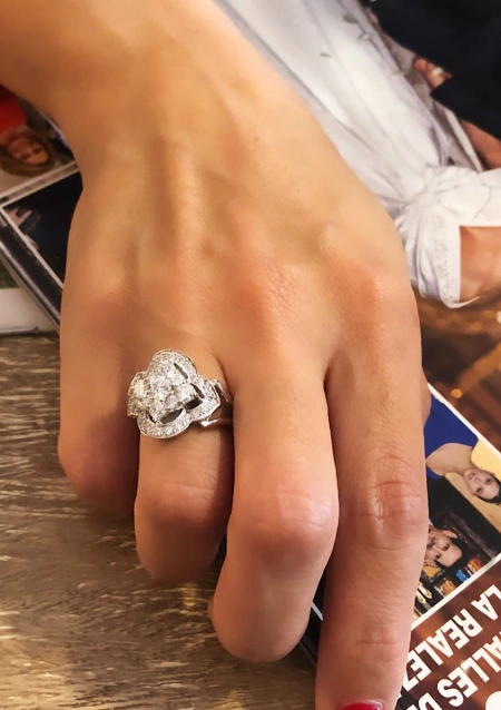 Anillo Vintage BARCELONA en oro blanco de 18 quilates con diamantes