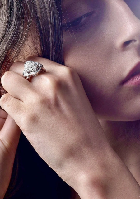 Anillo Vintage BARCELONA en oro blanco de 18 quilates con diamantes