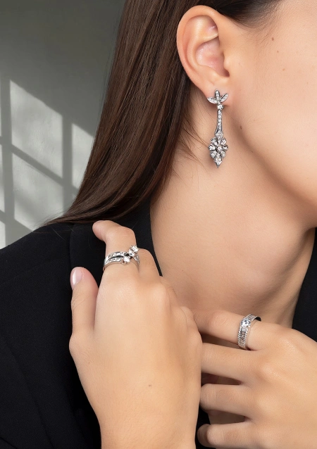 Boucles d'oreilles vintage SPEARS en or 18K et diamants