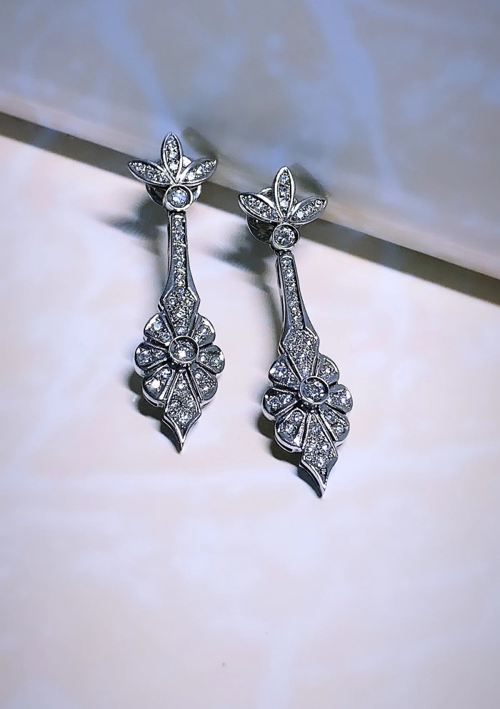 Boucles d'oreilles vintage SPEARS en or 18K et diamants