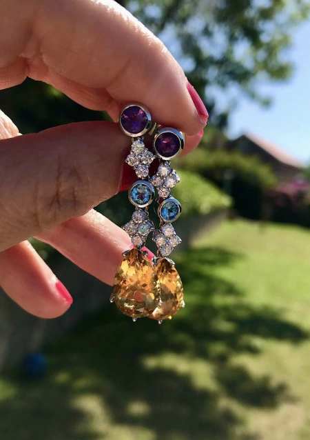Pendientes MALDIVAS en oro blanco 18K con diamantes y amatistas, topacios y citrinos|Pendientes con Otras Gemas Naturales|Godiam Alta Joyería