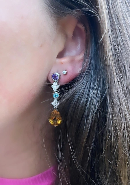 Boucles d'oreilles MALDIVAS en or blanc 18K avec diamants.