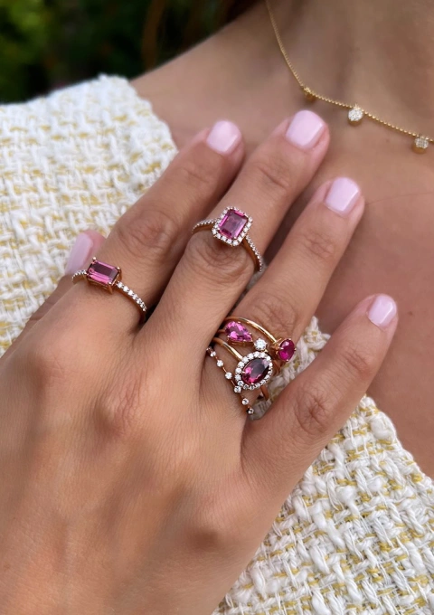 Bague ALTEA or rose 18K avec diamants et tourmaline rose.