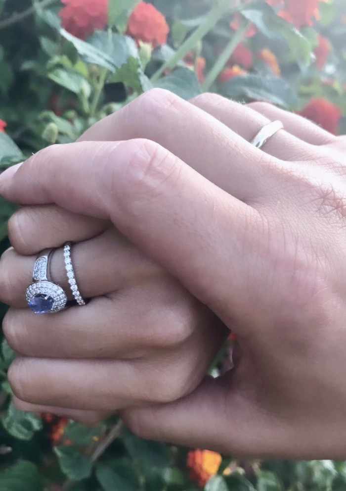 Anel LEILONIE em ouro branco 18K com diamantes e tanzanita.