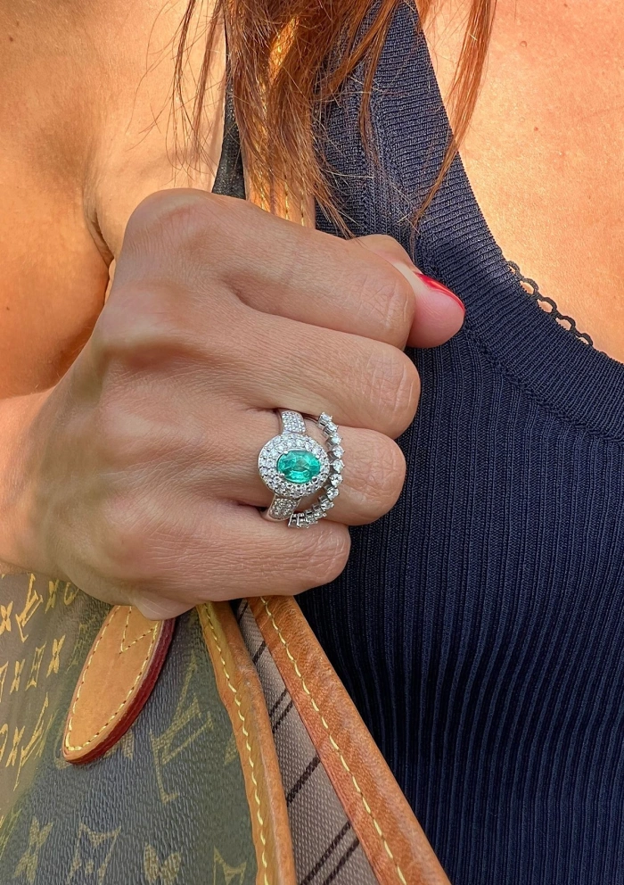 LEILONIE 18K white gold brilliant cut diamonds pave set and emerald