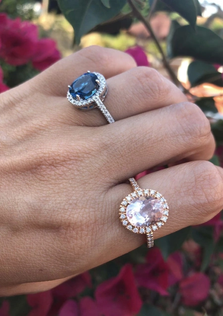 Anillo ELSA en oro rosa de 18K con halo de diamantes y morganita|Anillos con Otras Gemas Naturales|Godiam Alta Joyería
