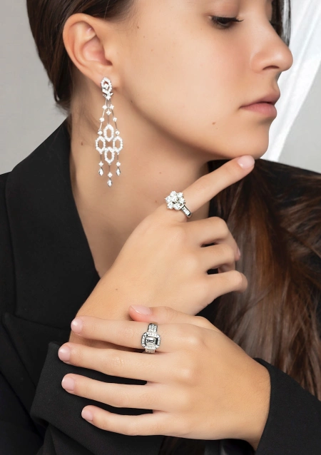 Pendientes BIG LIFE en oro blanco 18K y diamantes