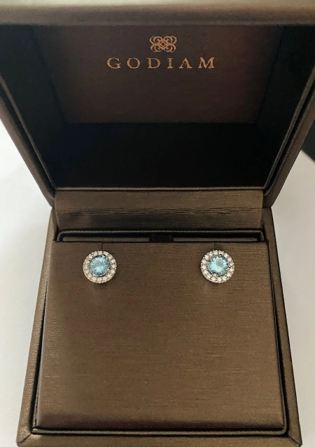 AMALFI 18K white gold diamonds and aquamarines earrings.