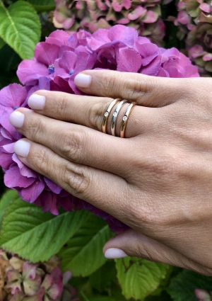 Bague Alliance UNITY en or jaune 18 carats avec un diamant taille brillant 2