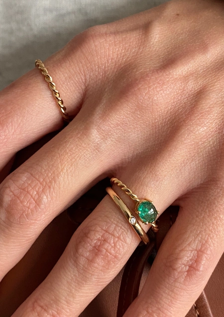 Alianza UNITY en oro amarillo de 18 quilates y diamante|Alianzas de Boda|Godiam Alta Joyería
