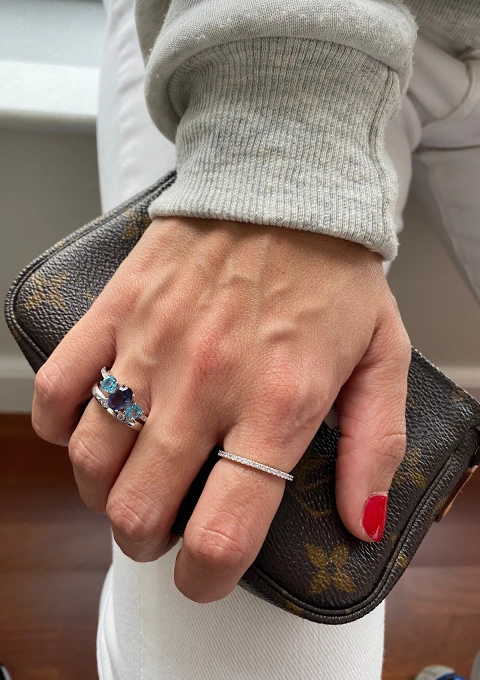 TRINITY 18K white gold with three diamonds wedding band.