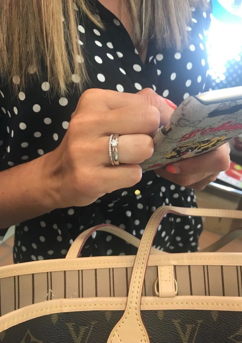 Bague solitaire FINISTERRE en or blanc 18 carats et diamant.