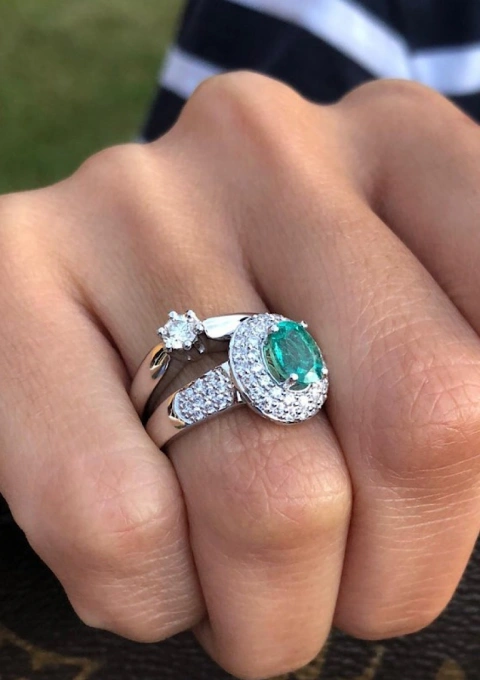 Bague solitaire FINISTERRE en or blanc 18 carats et diamant.