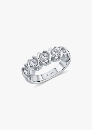Media Alianza CLARA en oro blanco de 18K con diamantes talla brillante