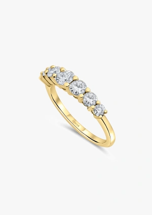 MACARENA 18K gold with 7 gradient brilliant cut diamonds wedding band ring.