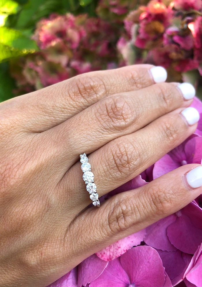 MACARENA 18K gold 7 diamonds half eternity band ring.