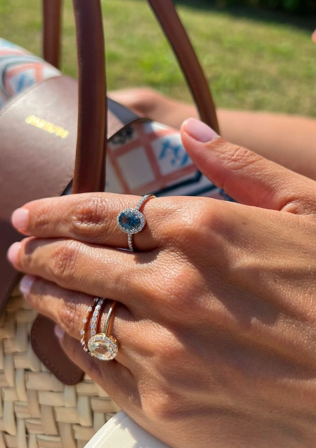 Anillo INDIA en oro amarillo de 18K con diamantes y prasiolita|Anillos de Diamantes|Godiam Alta Joyería