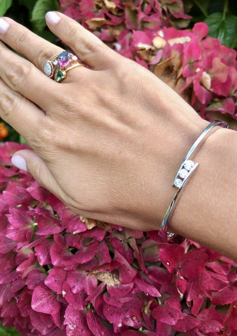 Bracelet rigide AMAIA en or blanc 18K et diamants