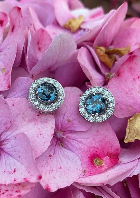 Pendientes BORA BORA en oro blanco 18K con diamantes y topacios LB