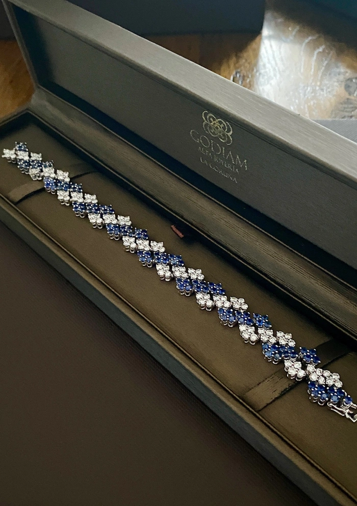 BLUE SKY DOHA 18K white gold diamonds and sapphires bracelet