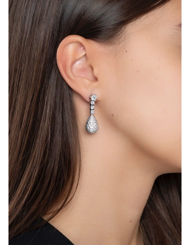ALHAMBRA 18K white gold with diamonds convertible earrings.