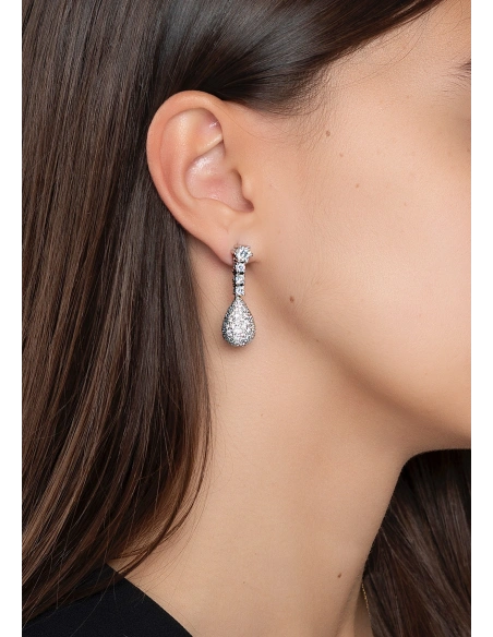 ALHAMBRA 18K white gold with diamonds convertible earrings.