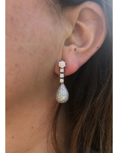 ALHAMBRA 18K white gold with diamonds convertible earrings.