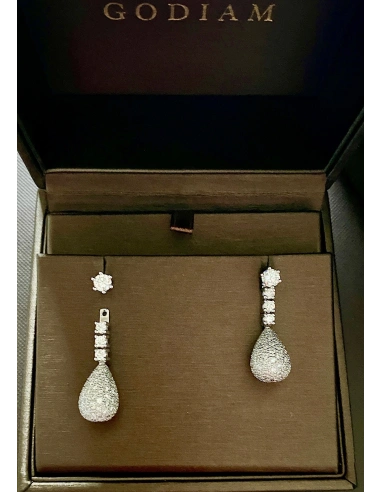 ALHAMBRA 18K white gold with diamonds convertible earrings.