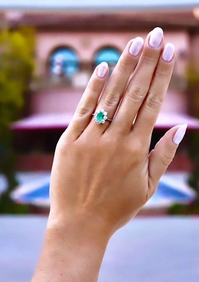 SIMONETA 18K white gold diamond and emerald rosette ring.