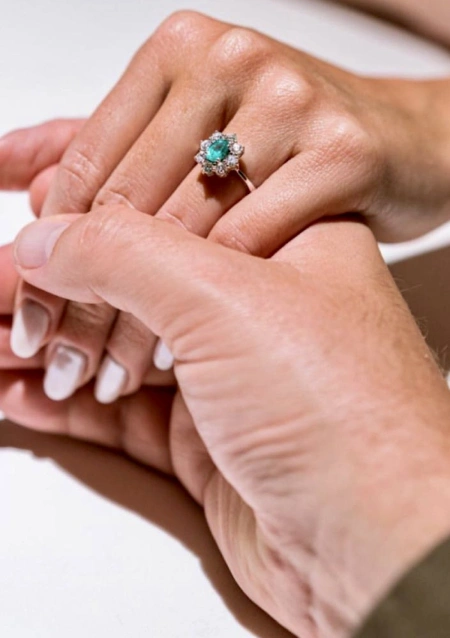 SIMONETA 18K white gold diamond and emerald rosette ring.