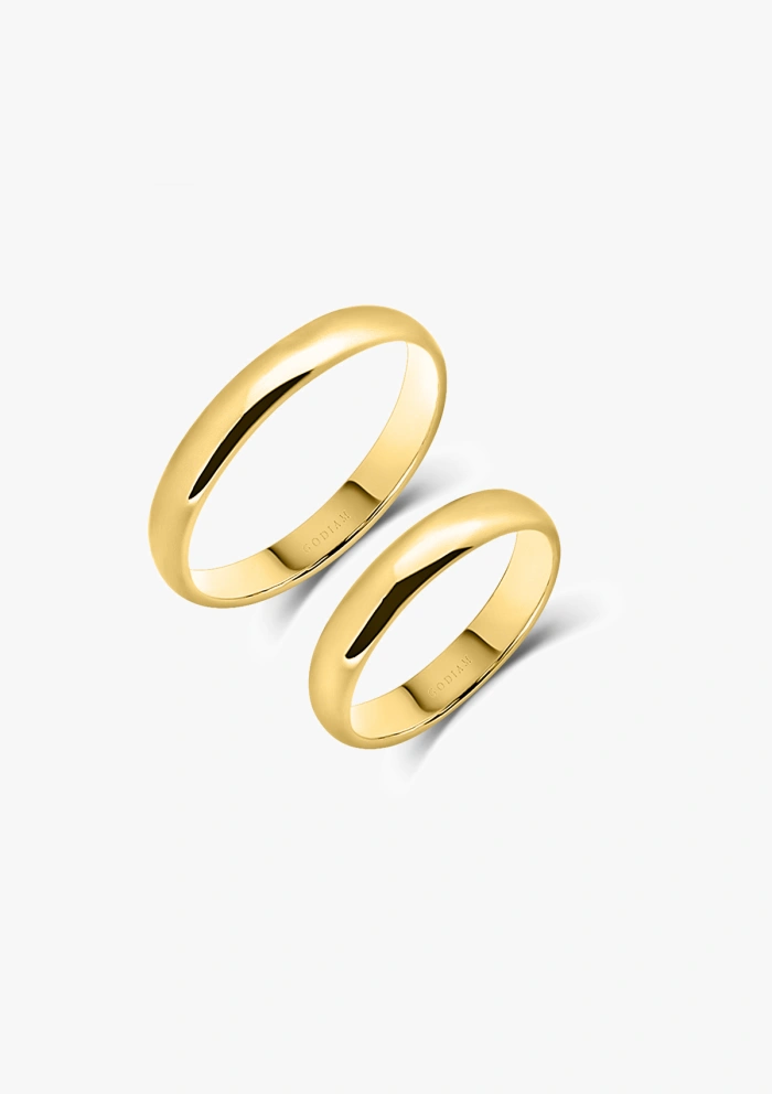 GODIAM CLASSICS 18K gold wedding band ring.