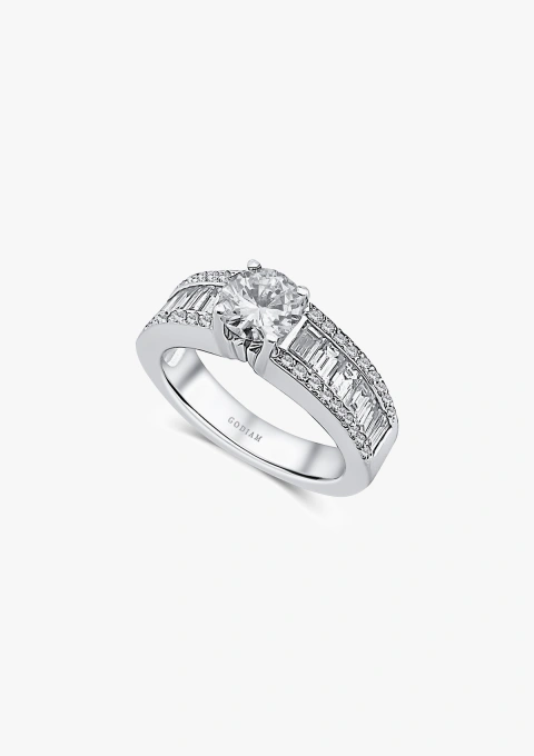 Bague BLISS en or blanc 18K avec diamants taille brillant et baguette