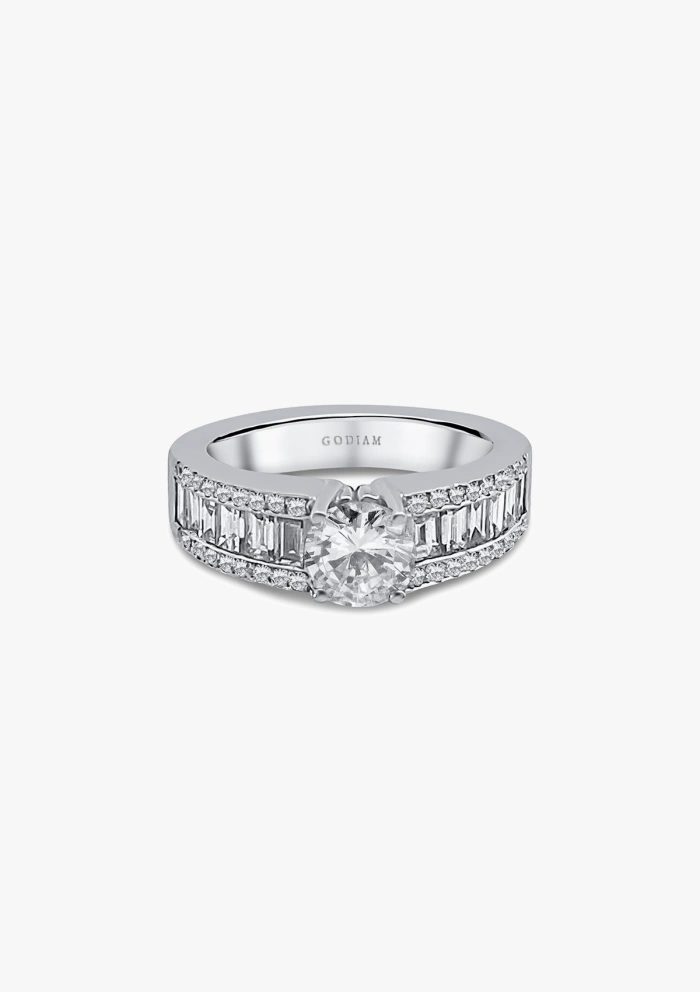 Anillo BLISS en oro blanco de 18 quilates con diamantes