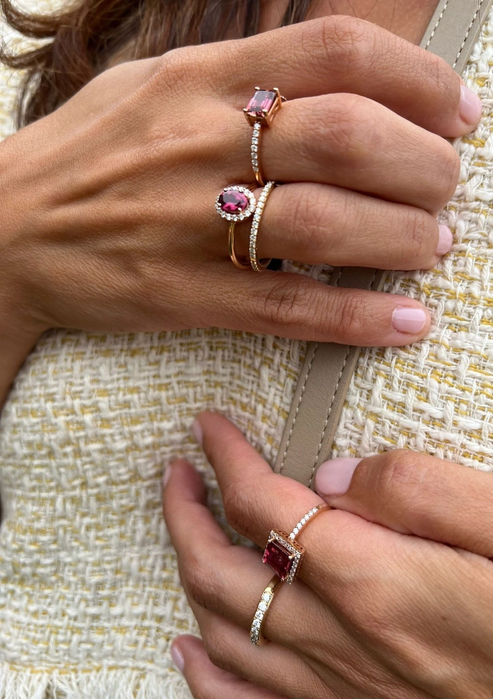 LUCÍA 18K rose gold diamonds and pink tourmaline ring.