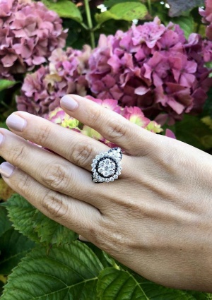 MOONLIGHT 18K white gold with black and white brilliant cut diamonds ring 2