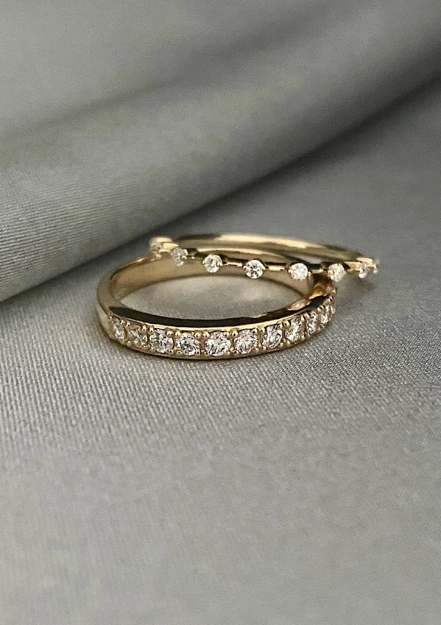 Bague CONSTELLATION en or jaune 18K et diamants.