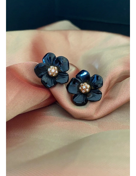 Pendientes BLACK LOTUS en oro amarillo de 18K con diamantes y flores de ónix|Pendientes con Otras Gemas Naturales|Godiam Alta Joyería
